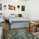 Eco-lux With Free Bicycles End Free Parking شقة