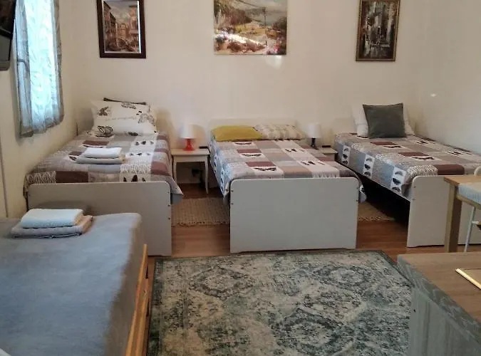 Eco-lux With Free Bicycles End Free Parking