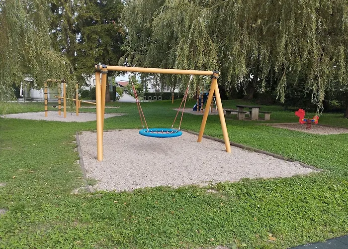 Eco-lux With Free Bicycles End Free Parking *